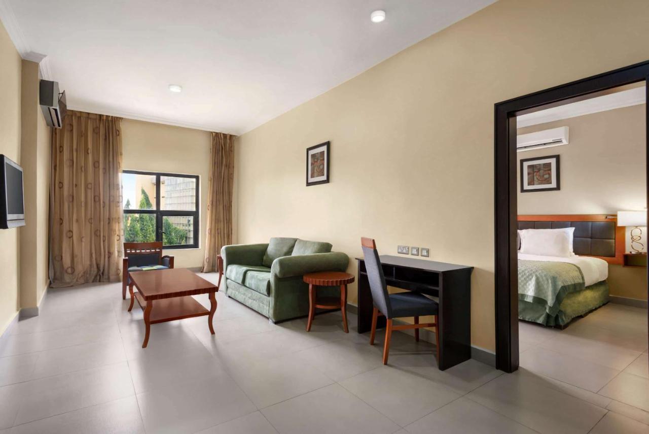 Hawthorn Suites By Wyndham Abuja Exterior photo