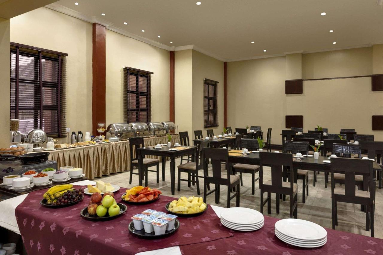 Hawthorn Suites By Wyndham Abuja Exterior photo