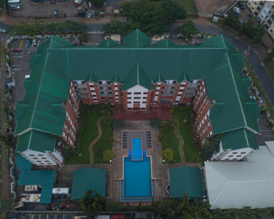 Hawthorn Suites By Wyndham Abuja Exterior photo