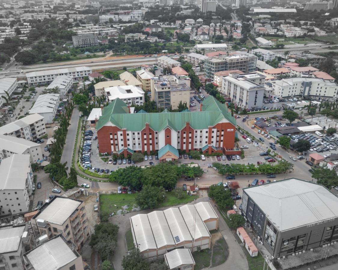 Hawthorn Suites By Wyndham Abuja Exterior photo