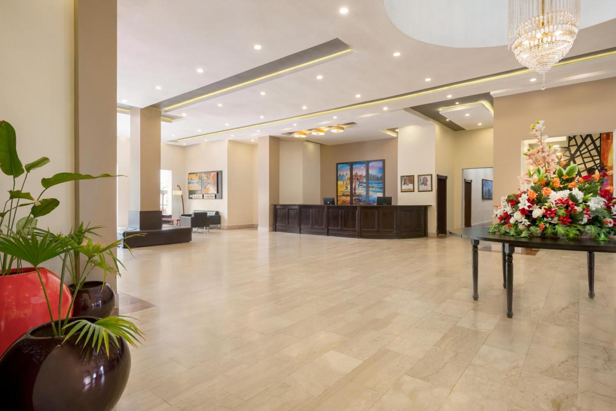 Hawthorn Suites By Wyndham Abuja Exterior photo