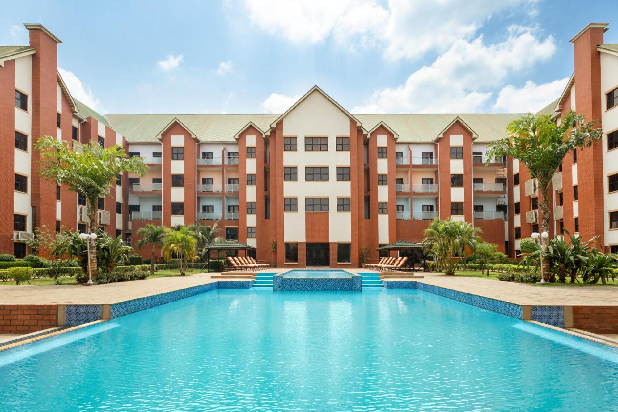 Hawthorn Suites By Wyndham Abuja Exterior photo