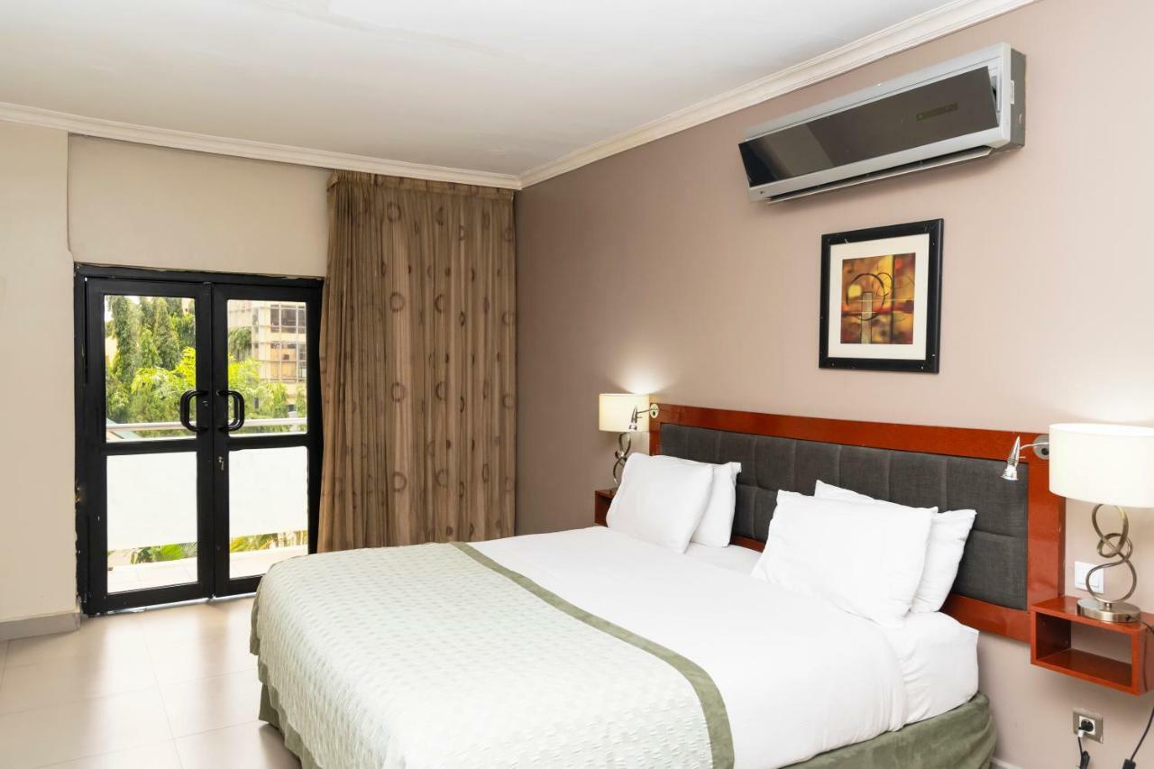 Hawthorn Suites By Wyndham Abuja Exterior photo